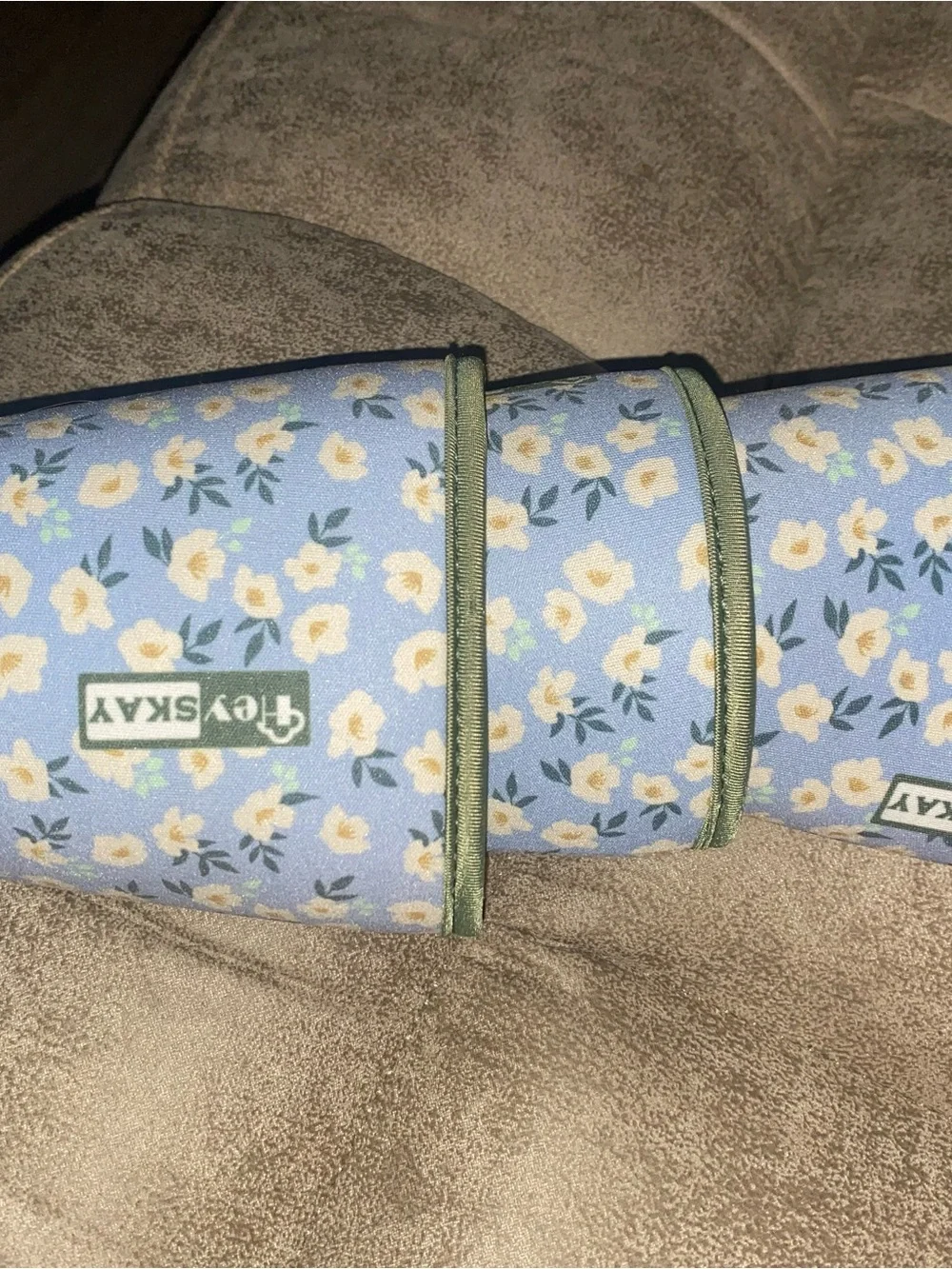 Heyskay Insulated Neoprene Floral Bottle Cooler Sleeves Blue/Green/White 3Pk